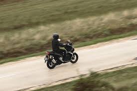 The adv 150 is powered by a 150 cc engine, and has a variable speed gearbox. Honda Adv150 Launched In The Us At 4 299 Inr 3 30 Lakh