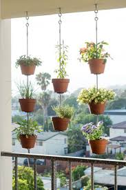 Great selection of modern planters! 15 Balcony Planter Ideas To Save Some Space Shelterness