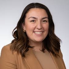 Hannah Jacobson's Instagram, Twitter & Facebook