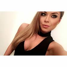 Angie Welsh's Instagram, Twitter & Facebook