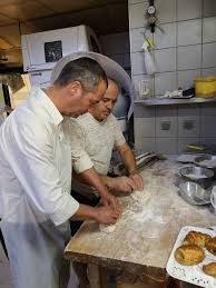 Le Depute Stephane Viry Boulanger D Un Jour A L Atelier Du Pain Epinal Infos