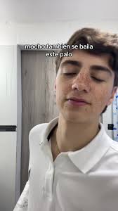 Baile de Merengueton: ¡Paparazzi en Acción!