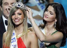 D'origine néerlandaise, la jeune fille pratique l'athlétisme dès l'âge de 10 ans, puis se tourne vers le tourisme. French Beauty Wins Miss Europe Contest Nov 01 2006 Kyivpost Kyivpost Ukraine S Global Voice