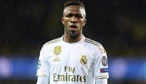 تتسلط الأضواء في ريال مدريد في تلك الفترة على عدد من الأسماء، ومن بينهم يبرز البرازيلي فينيسيوس جونيور. Ø±ÙŠØ§Ù„ Ù…Ø¯Ø±ÙŠØ¯ ÙŠ Ø­Ø¯Ø¯ Ø³Ø¹Ø± Ø¨ÙŠØ¹ ÙÙŠÙ†ÙŠØ³ÙŠÙˆØ³ Ø¬ÙˆÙ†ÙŠÙˆØ± Ù‚ÙˆÙˆÙˆÙ„ Ù…ÙƒØ³