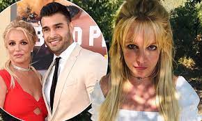 Britney Spears Boyfriend Sam Asghari Leaps To Her Defense After Commenter Calls Her Posts Scary Daily Mail Online