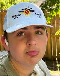 Our observation hive is exploding love watching them work