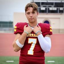 Travis Frazier (@TravisFrazierQB)