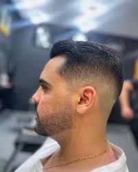 Nunca é demais dizer: mude seu cabelo, mude sua vida.”