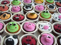 Corsi di cucina per adulti e corso di pasticceria professionale e corso di gastronomia a milano. Corsi Di Cucina Per Bambini A Milano Il 2 Novembre Si Fanno I Muffin Colorati Milano Weekend