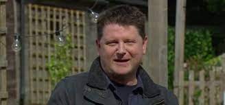Reece dinsdale's final scenes as paul ashdale in emmerdale aired last night after jimmy king (nick miles) crashed his truck into the wedding barn. Pwle0 3wzf Bmm