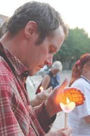 Victims of violence against the homeless remembered at vigil