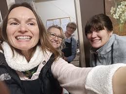 Carol Winn's Instagram, Twitter & Facebook