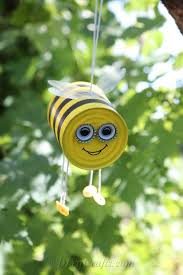 Diy Hanging Bee Craft Garden Decoration In 2020 Bee Crafts Tin Can Art Painted Tin Cans