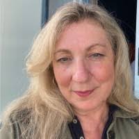 Olivia Manzo's Instagram, Twitter & Facebook