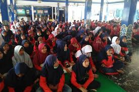 Catatan harian kepela sekolah smpn 1 baturetno wonogiri. Siswa Smp Negeri 1 Maja Jabar Antusias Ikuti Program Museum Hm Soeharto Museum Soeharto
