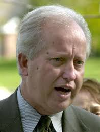 Embroiled in scandal, state Sen. Terry Link resigns