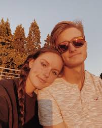 Caleb Larsen (@calebalarsen) • Instagram photos and videos