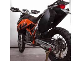 From Here Http Blackdogcw Com Black Dog Shop Bike Ktm 950 Super Enduro 950 Super Enduro Rally Fuel Tank Detail Html
