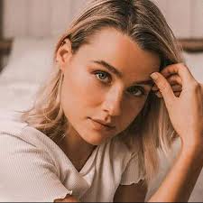 Kellybaileyy Oficial 1977 Seguidores 145 Seguindo 4079 Curtidas Assista A Videos Curtos Incriveis Criados Por Kelly Bailey In 2020 Kelly Latest Video Life Moments