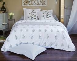 Linge De Lit Motifs Feuilles D Olivier Becquet Creation Becquet Housse De Couette Drap Housse Decoration Maison
