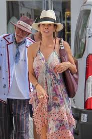 The official site for malibu c® hair, scalp and skin care products offering 100% vegan, wellness the heart of malibu c. Brooke Burke Shopping At Malibu Colony Company In Malibu 07 07 2018 Hawtcelebs