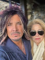 Life holds much promise, but only for those willing to risk greatly, hope  fiercely, love (God) dearly, and work monomaniacally to insure life keeps  its promise. Back in NC, trading the FL