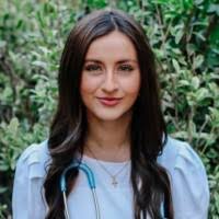 Katelyn Dean's Instagram, Twitter & Facebook