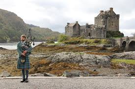 Miles de personas reclaman la independencia de escocia en una manifestación multitudinaria en edimburgo. 6 Costumbres De Escocia Que Desconocias Rutas De Escape