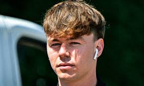 LENNON WALKER SIGNS PROFESSIONAL CONTRACT