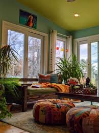 Hey all , in this video i talked about 10 best colours for living room and 5 worst colour for indian living room. Muzikgo Blog South Indian House Tour In Usa Glows With Temple Decor Elements