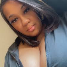 Dede Rodriguez (@plussizedede) • Facebook