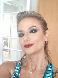 It's that "hairy" moment.. As Chris used to say... 😌💇😃