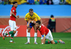 This is the answer of someone that lived in brazil. Cristiano Ronaldo Daniel Alves Cristiano Ronaldo And Daniel Alves Photos Zimbio