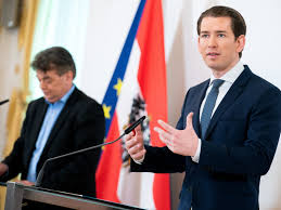 Heute morgen gab es eine pressekonferenz vor der weihnachtskrippe beim rathaus. Kurz Und Kogler Live Kommt Heute Der Corona Tausender Coronavirus Wien Vienna At