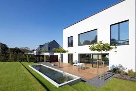 Terrasse Mit Wasserbecken Minimalistischer Garten Von Homify Minimalistisch Mit Bildern Wasserbecken Garten Minimalistischer Garten Garten