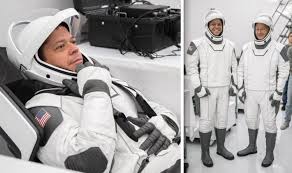 Spacex has kept some design features of its spacesuits private, but it has emphasized the suits are meant to be symbiotic with the large computer panels that astronauts will use to monitor dragon systems and navigate to the international space station. Nasa News See Astronauts Dressed In Futuristic Spacex Spacesuits For Dragon Launch Science News Express Co Uk