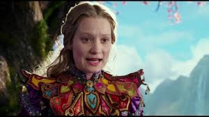 Ritornano johnny depp nelle vesti del cappellaio matto, helena bonham carter che interpreta la regina rossa ed anne hathaway che interpreta la regina bianca. Alice Attraverso Lo Specchio Cast E Trama Film Super Guida Tv