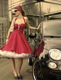 Die taillen verschwinden, die menschen werden größer. 50er Jahre Punkte Kleid Rockabilly Petticoat Dots 50er Jahre Mode 50er Jahre Kostum 50er Jahre Outfit