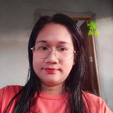 More pizza, more sulit! 3 Medium for ₱799, 3 Family for ₱1,199, or 3 Big  Family for ₱1,499. Mix and match your faves—party ready na! Thin crust is  available for Family &