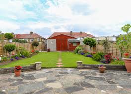 A flagstone path safely guides you into a house, while a patio or path entices you outdoors, into a front or back yard. Flagstone Patio How To Install Installing Ideas New Life Rockeries