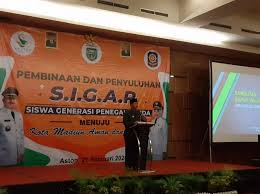 Menurut informasi yang kami lansir dari halaman sosial media instagram.com/rekrutmenkf, disebutkan mengenai lowongan kerja untuk 5 posisi. Walikota Madiun Tegaskan Pentingnya Pendidikan Karakter Usia Dini Lenteratoday Com