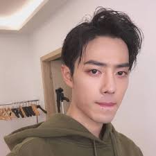 Peringkat 1 dalam daftar '100 asian heartthrobs' yang dipilih setiap tahun oleh starmometer selama tiga tahun. Jadi Pria Paling Tampan Di Asia 2019 5 Fakta Menarik Aktor China Xiao Zhan