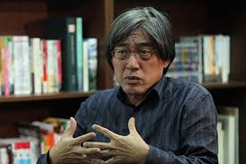 王宣一夫婿是pchome online网络家庭出版集团和城邦文化创办人詹宏志。2015年2月15日，王宣一与詹宏志一同前往意大利 佩鲁贾旅游，在当地火车站旁的麦当劳用餐时突然心脏病发作而过世 。 王宣一与詹宏志育有一独子詹朴（1986年10月28日—），为服装设计师，作品. è©¹å®å¿— ä»–å€'è©¦åœ–è¦å¹«åŠ©ä¾¯å­è³¢çš„æ–¹æ³• æˆ'è½èµ·ä¾†éƒ½æ˜¯æ¶ˆæ»…ä¾¯å­è³¢çš„æ–¹æ³• Bios Monthly