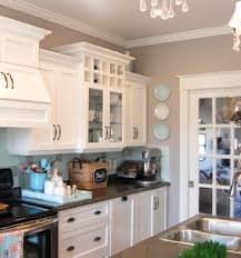 Benjamin Moore Silver Fox The Ideal Mid Tone Gray A Pop Of Pretty Silver Fox Benjamin Moore Paint Colors Benjamin Moore Benjamin Moore Colors