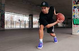 Similarity score | the difference between the percentile scores of this player and that of all other players in his position group (guards, wings, forwards, bigs). Kickz Performance Review Nike Pg 5 Kickz Blog