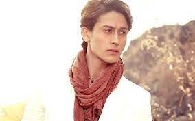 download wallpapers tiger shroff 4k indian actor guys bollywood celebrity besthqwallpapers com tiger shroff indian celebrities celebrity gossip
