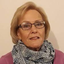 Can anyone recommend a seamstress please ?