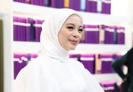 Vivy yusof sues netizen for defamation which damaged her reputation | new straits times. Tuah Vivy Yusof Dari Seorang Blogger Kini Usahawan Pemilik Syarikat Taraf Global Nona