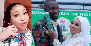 Even a fool knows that the video circulating was recently cooked up. I M His Only Legal Wife Liz Anjorin Reacts To Husband Been Married To Five Other Women Forum The Nation Newspaper Community