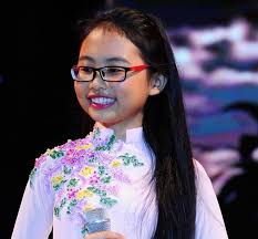 Đáng nói, nam ca sĩ còn gọi điện cho phương mỹ chi và cùng con gái nuôi tâm sự. Tiá»ƒu Sá»­ Ca SÄ© PhÆ°Æ¡ng Má»¹ Chi